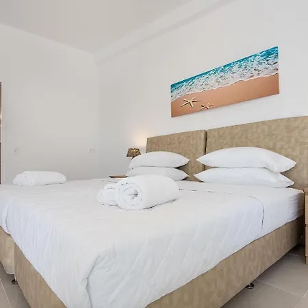 Vila Apolonas Porto Cheli